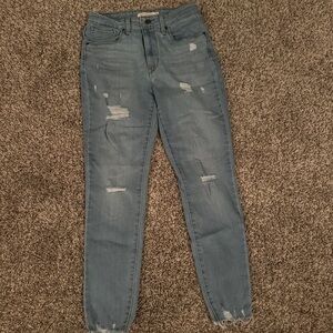 Levi's Women's Light Blue Distressed Skinny Jeans